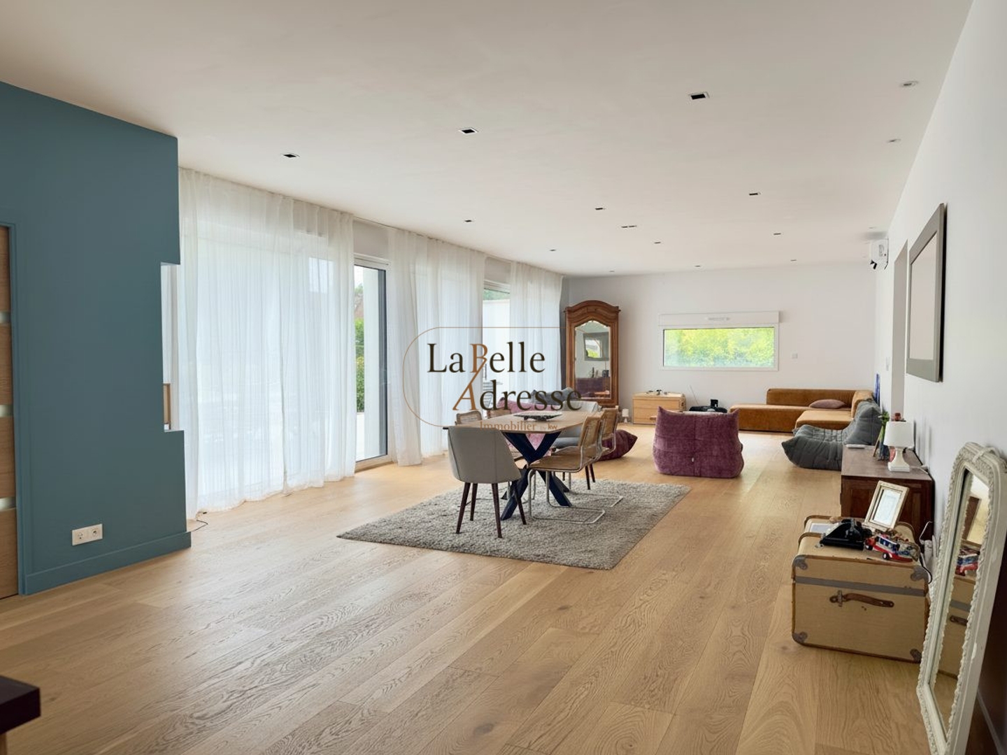 Maison contemporaine individuelle en semi-plain-pied