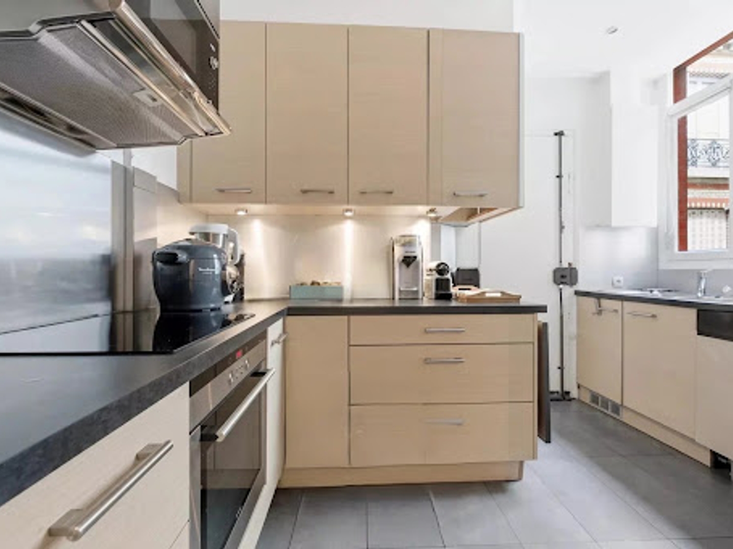 Appartement à vendre - 4 pièces - 102m2 - Paris 17e (75017)