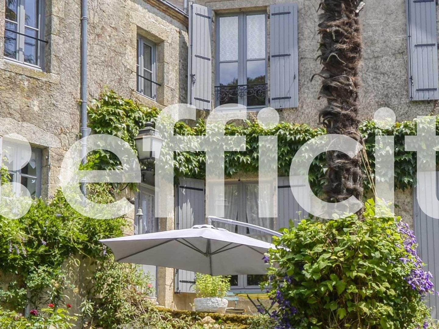 Maison 7 pièces 230 m²
