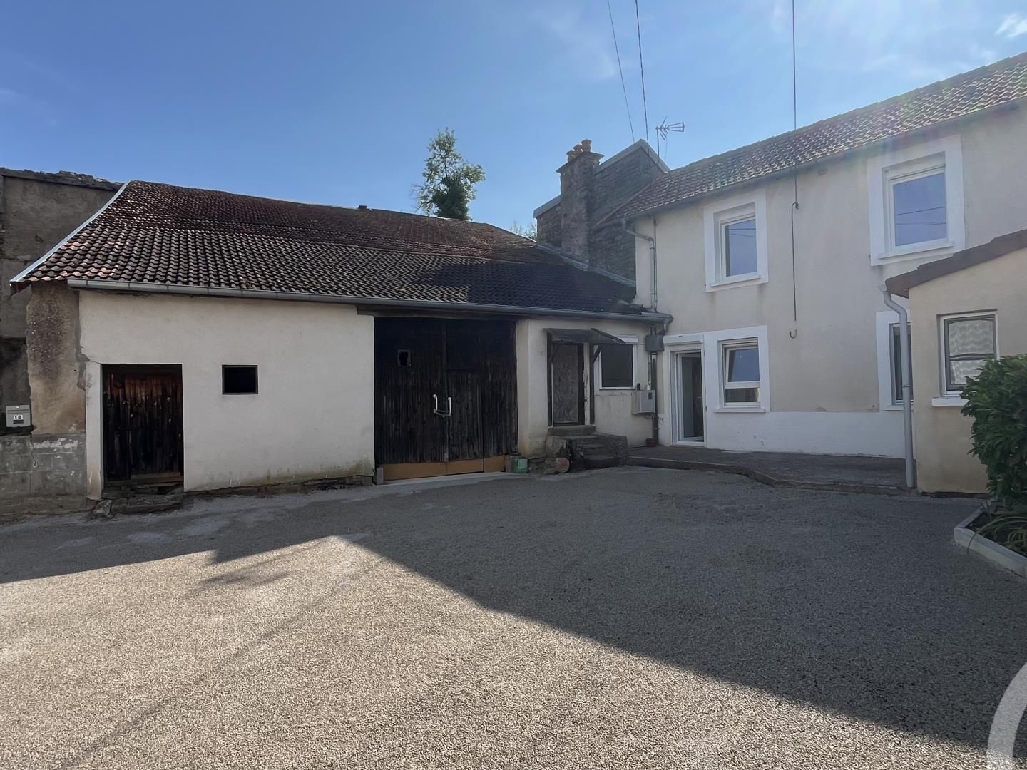 Maison 3 pièces 243 m²