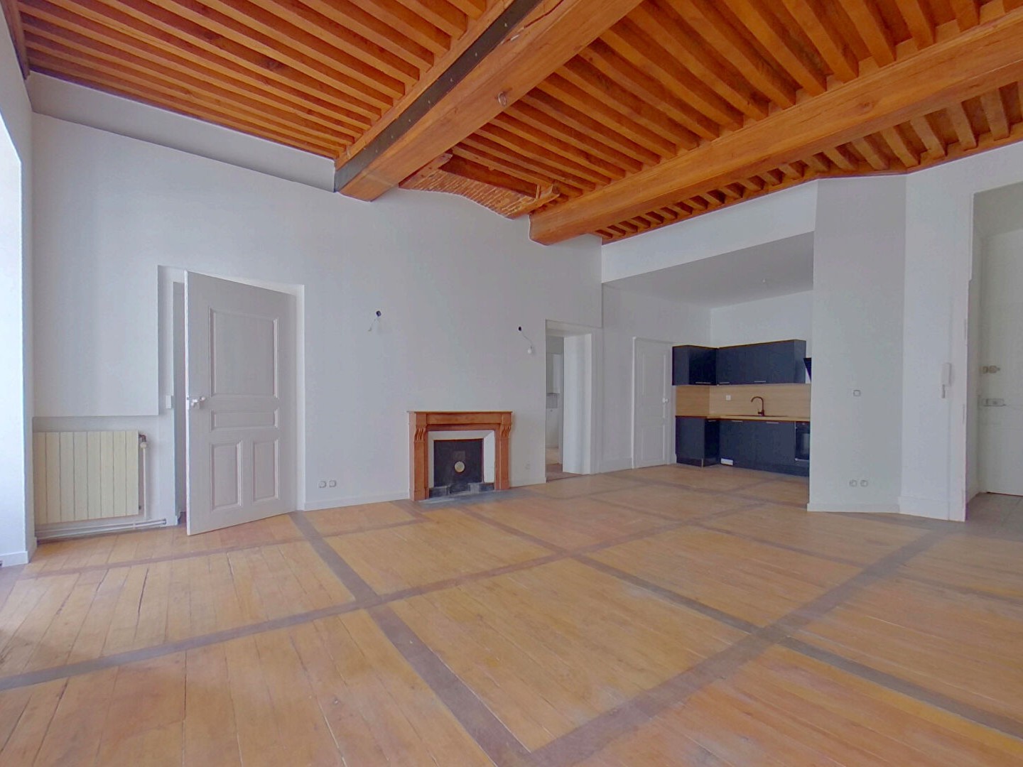 Appartement 2 pièces 77 m²