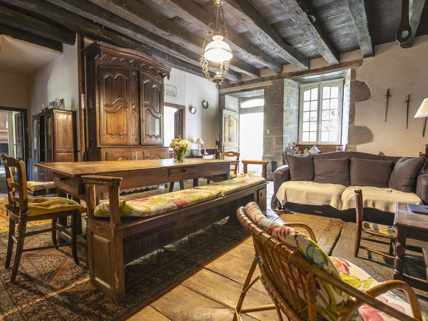 Maison ancienne de 192 m² sur parcelle de 1 795 m2