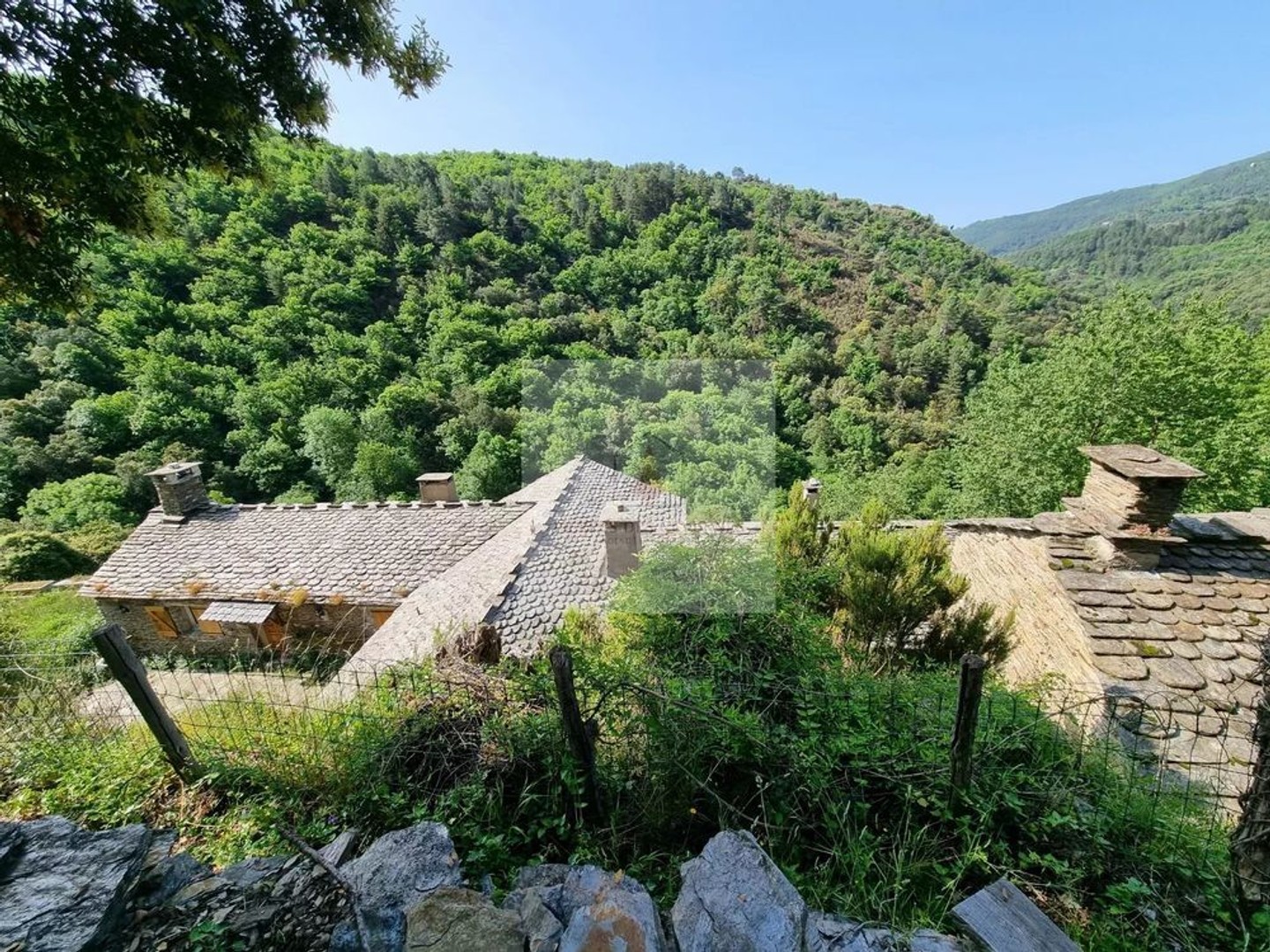 Maison à vendre - 10 pièces - 235m2 - Le Collet-De-Dèze (48160)