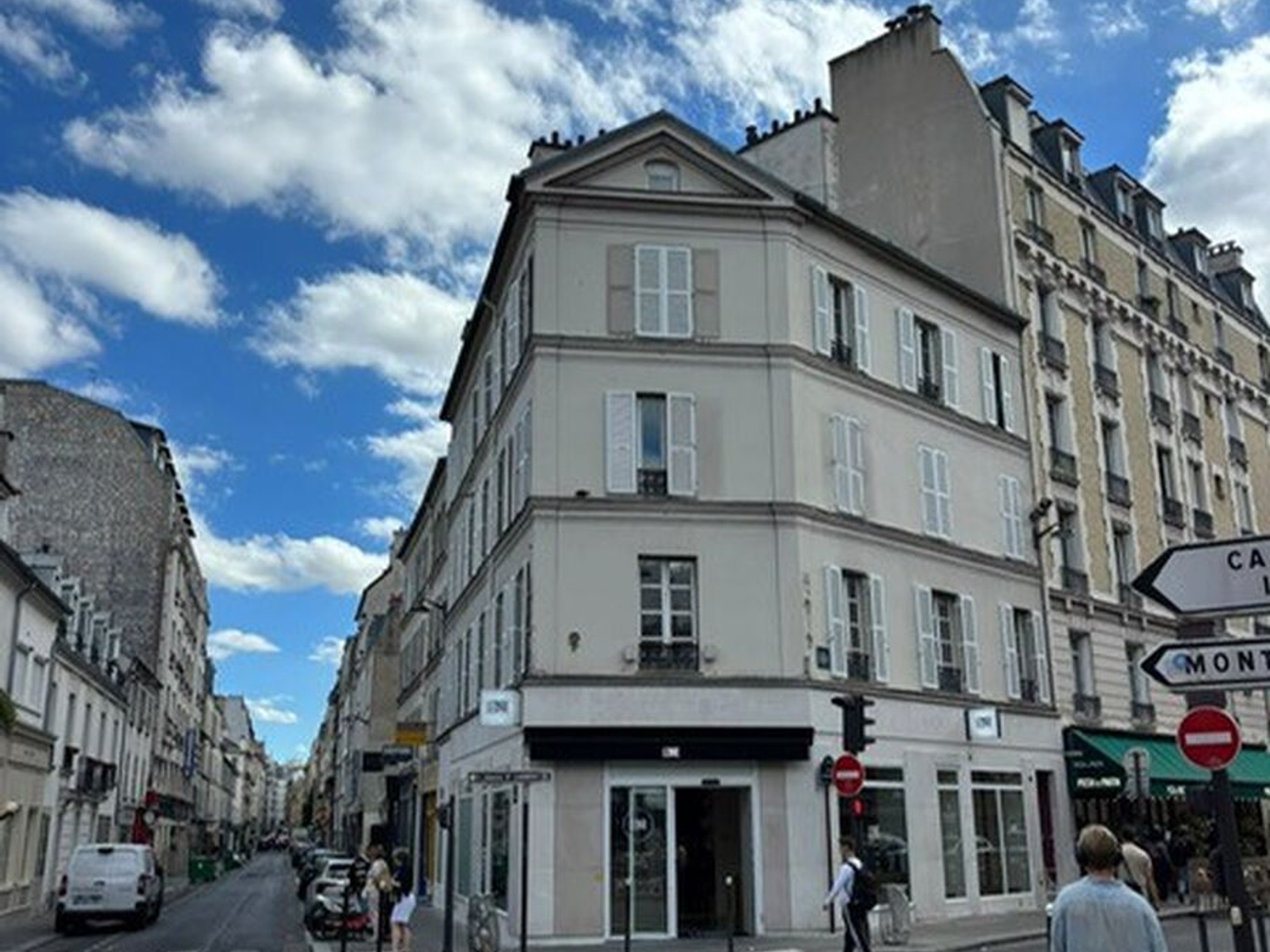 Local professionnel 66 m²