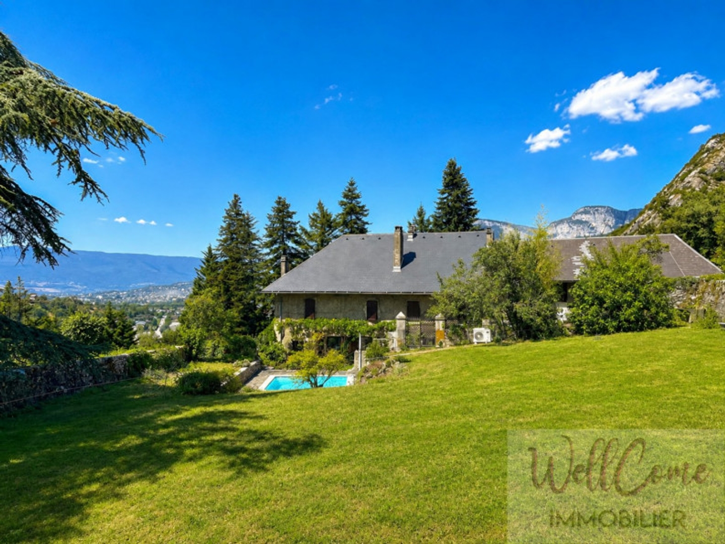Demeure 13 pièces 371 m²