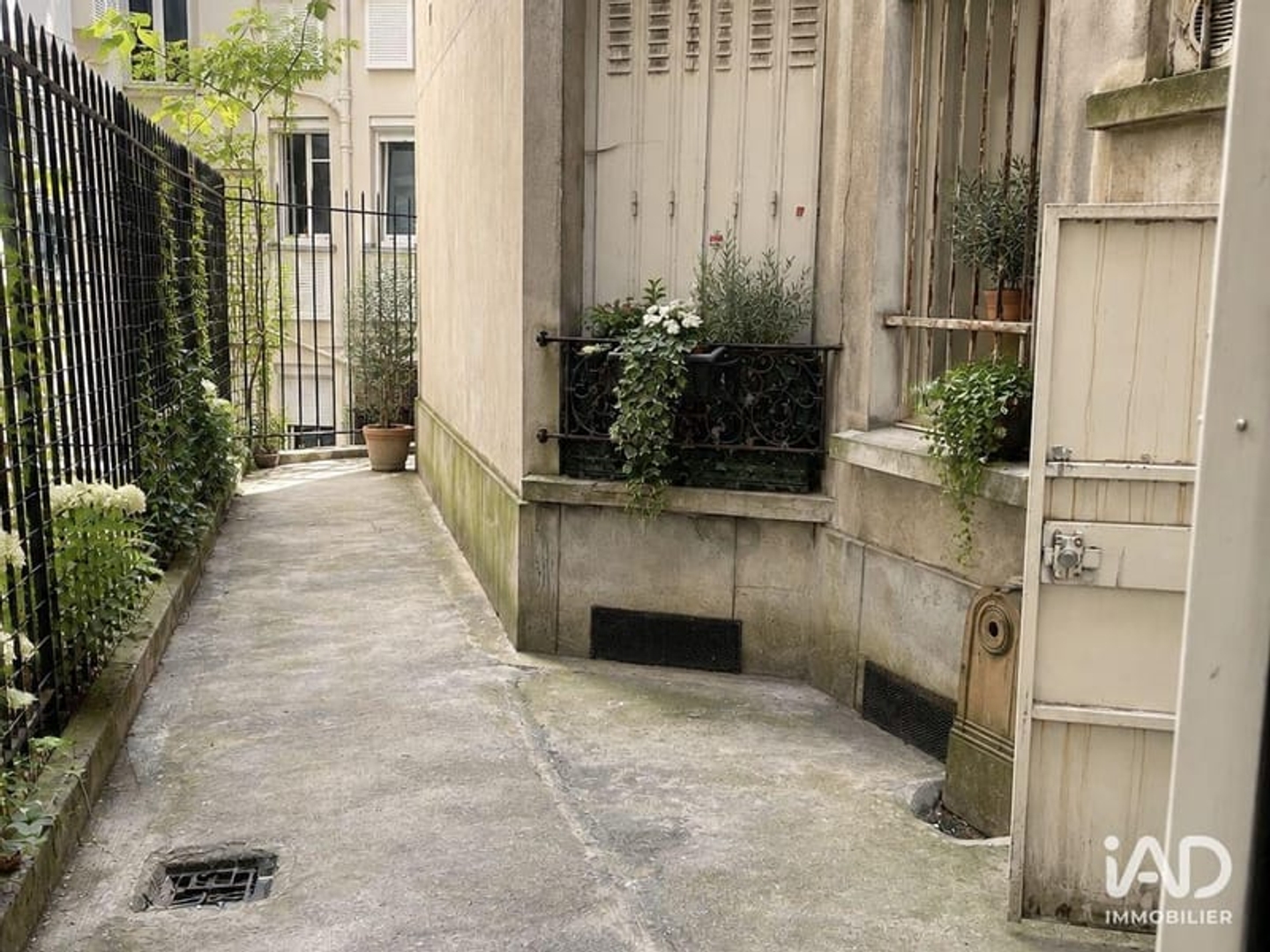 Appartement à vendre - 2 pièces - 29m2 - Paris 14e (75014)