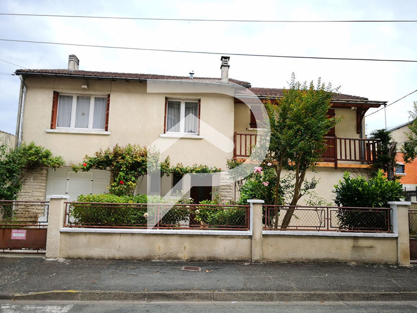 ENSEMBLE IMMOBILIER PERIGUEUX