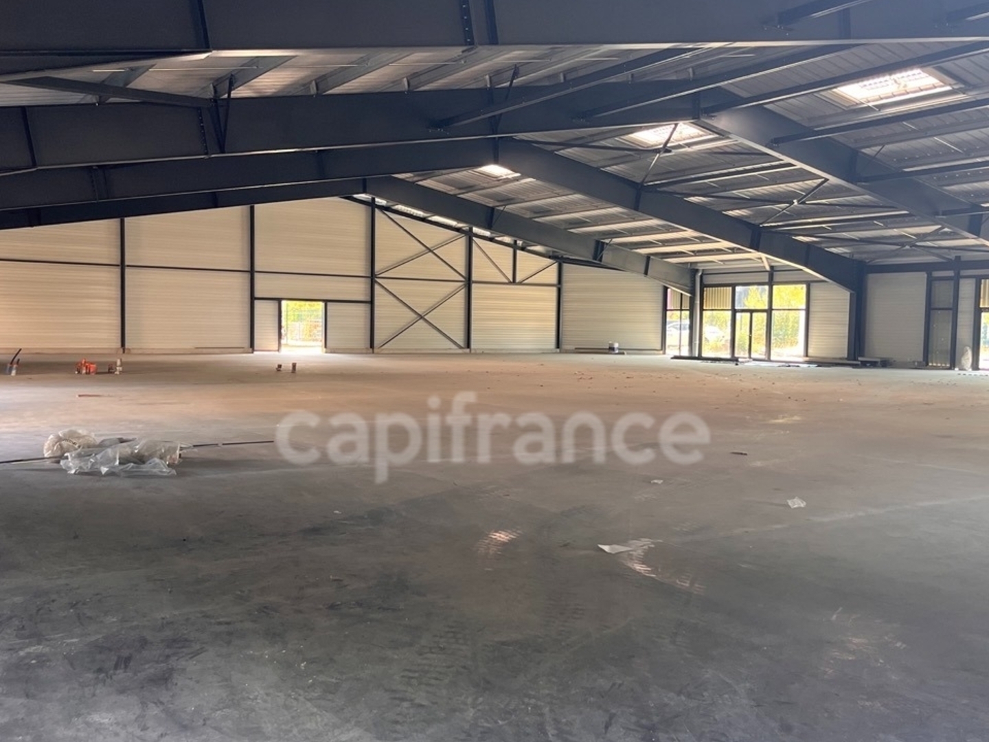 Locaux à vendre - 1374m2 - Saint-Alban (31140)