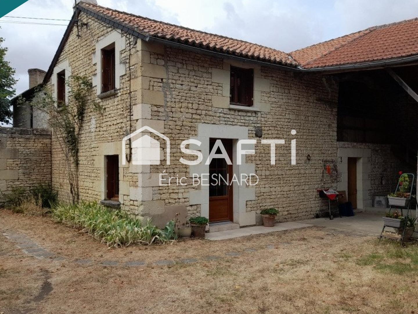 Maison de village 4 pièces 90m2 environ 86200 Sammarçolles