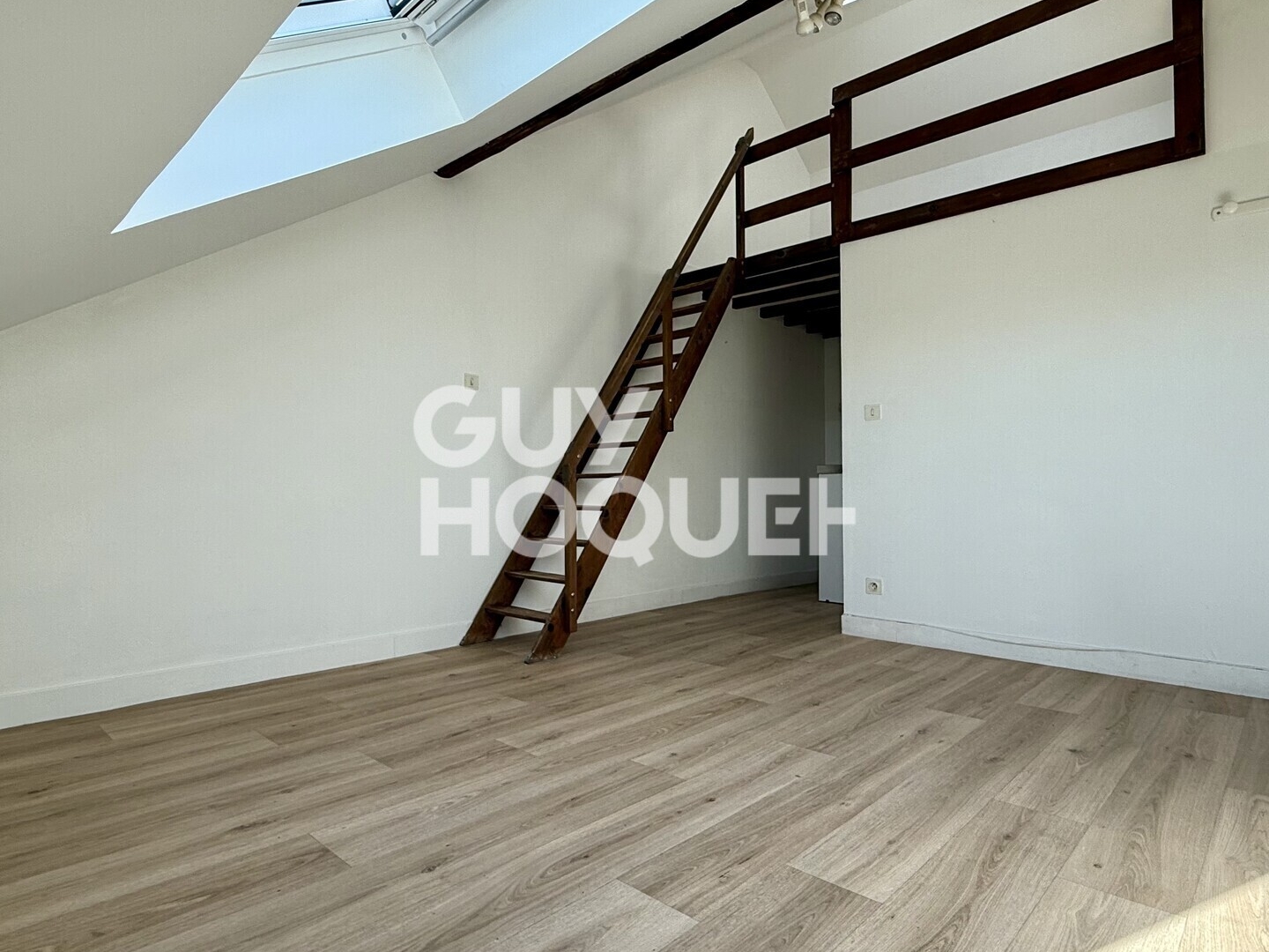 Appartement à vendre de 1 pièce de 12.35 m² secteur HINCMAR