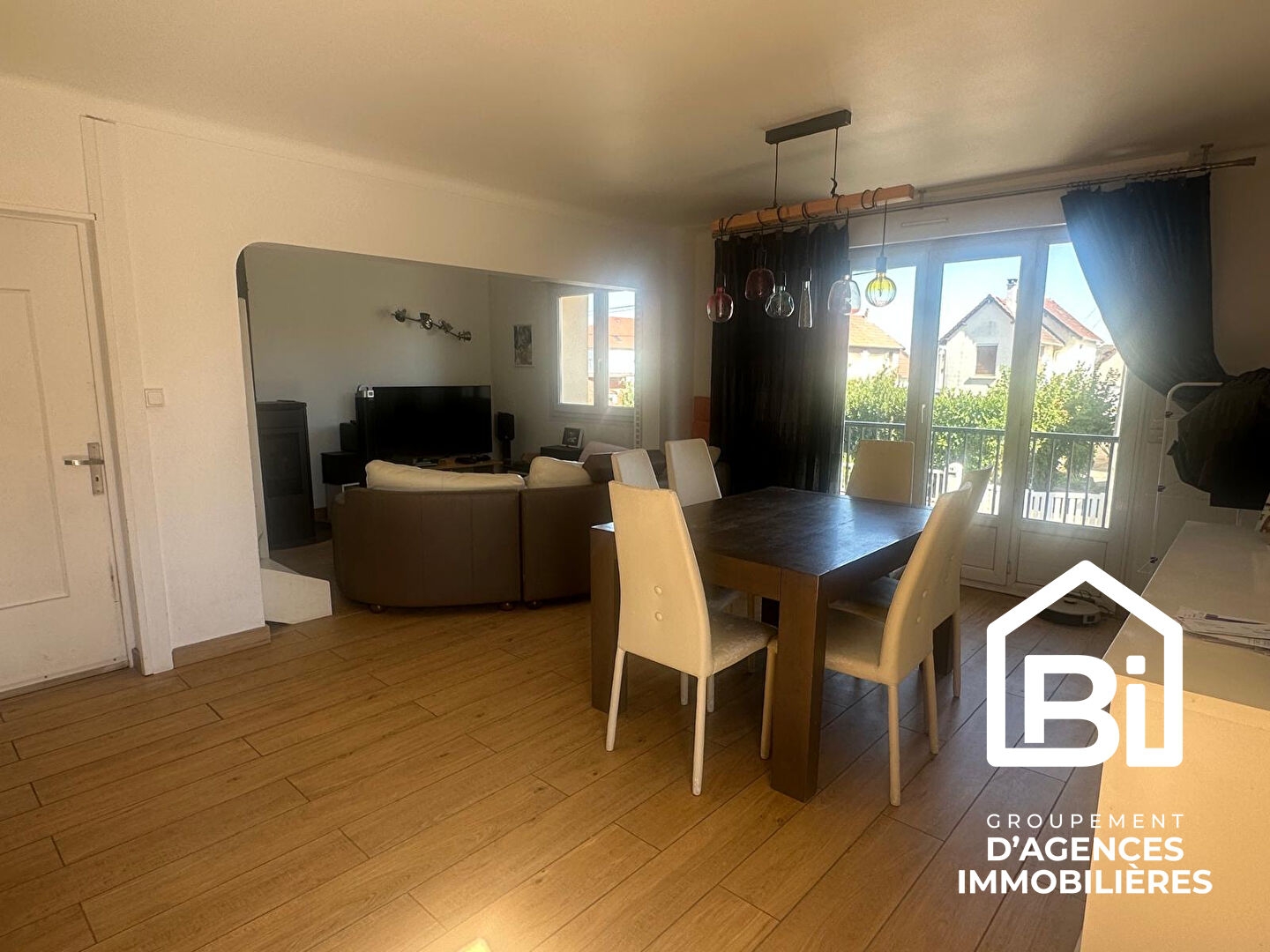 Maison à vendre - 5 pièces - 143m2 - Mondeville (14120)