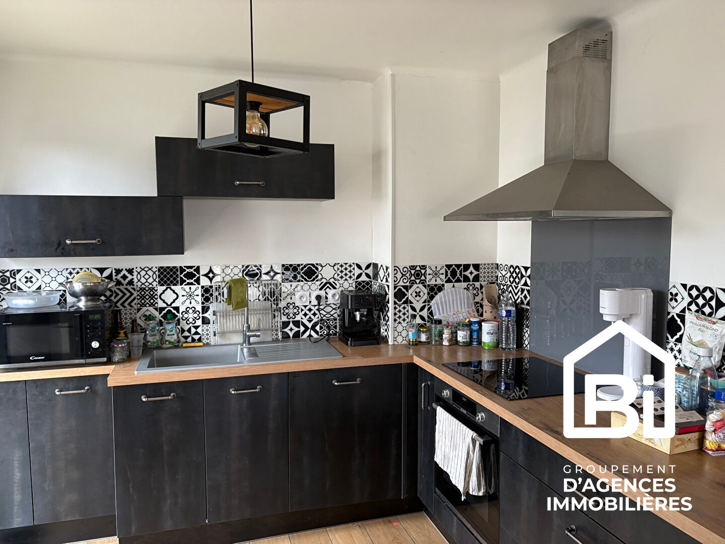 Maison à vendre - 5 pièces - 143m2 - Mondeville (14120)