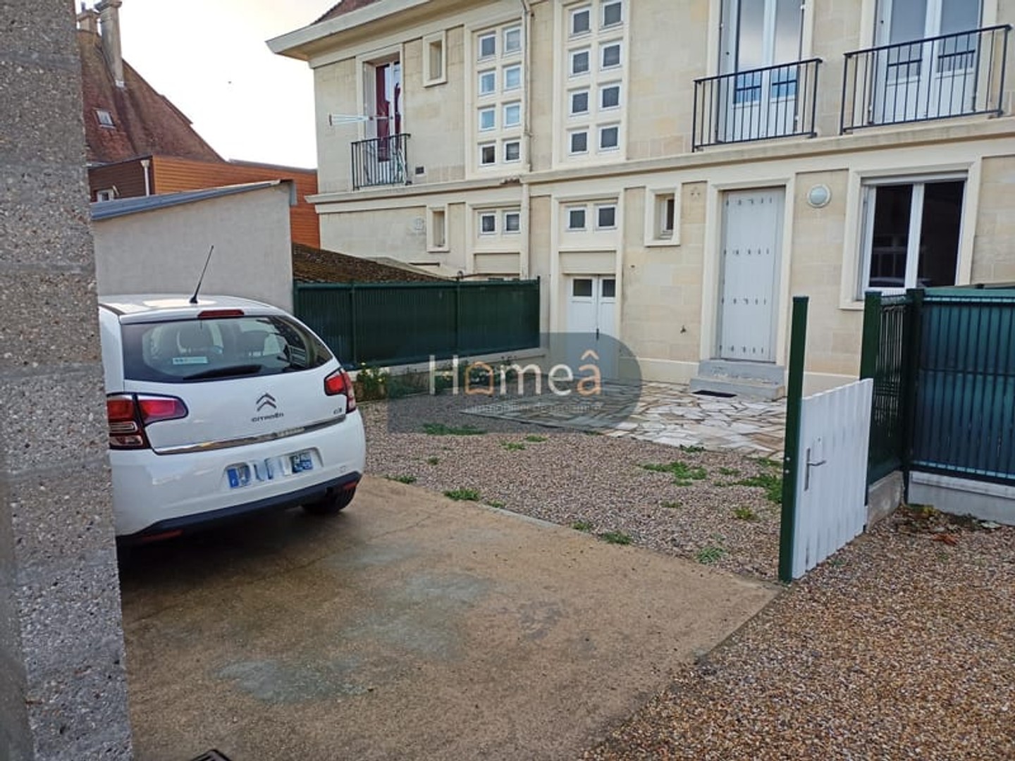 Ensemble immobilier hyper centre Yvetot !!