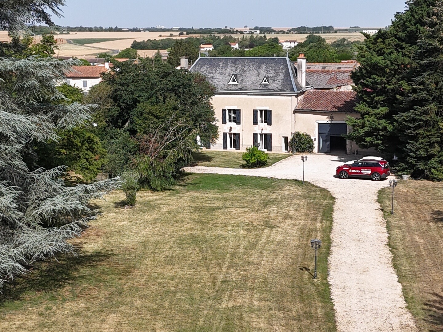 Maison 7 pièces 245 m²