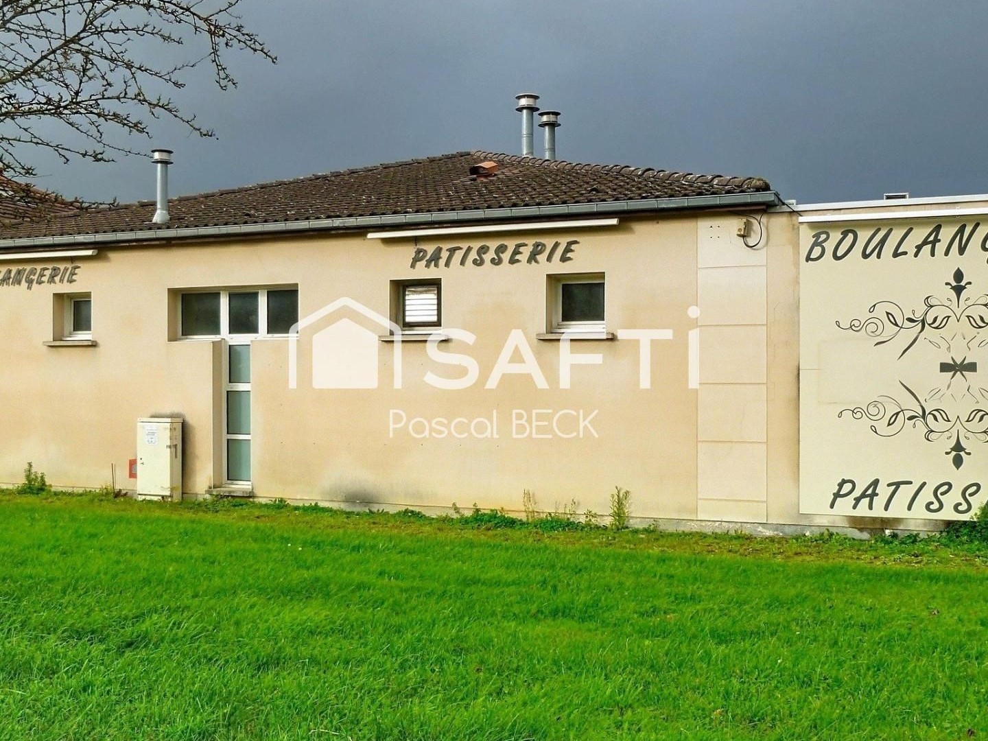 Bureaux à vendre - 7 pièces - 220m2 - Bois-De-Haye (54840)