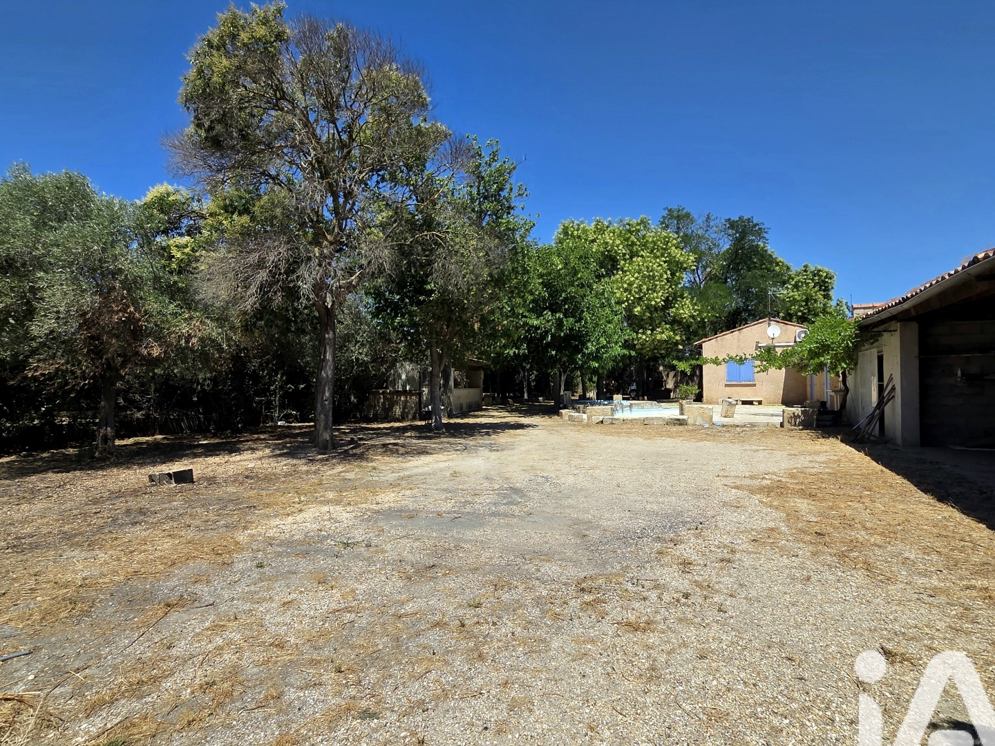 Maison à vendre - 5 pièces - 137m2 - Beaucaire (30300)