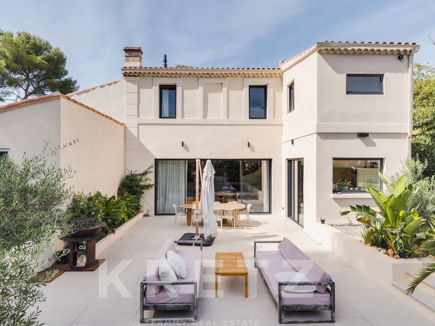 Maison à vendre - 6 pièces - 200m2 - Marseille 8e (13008)