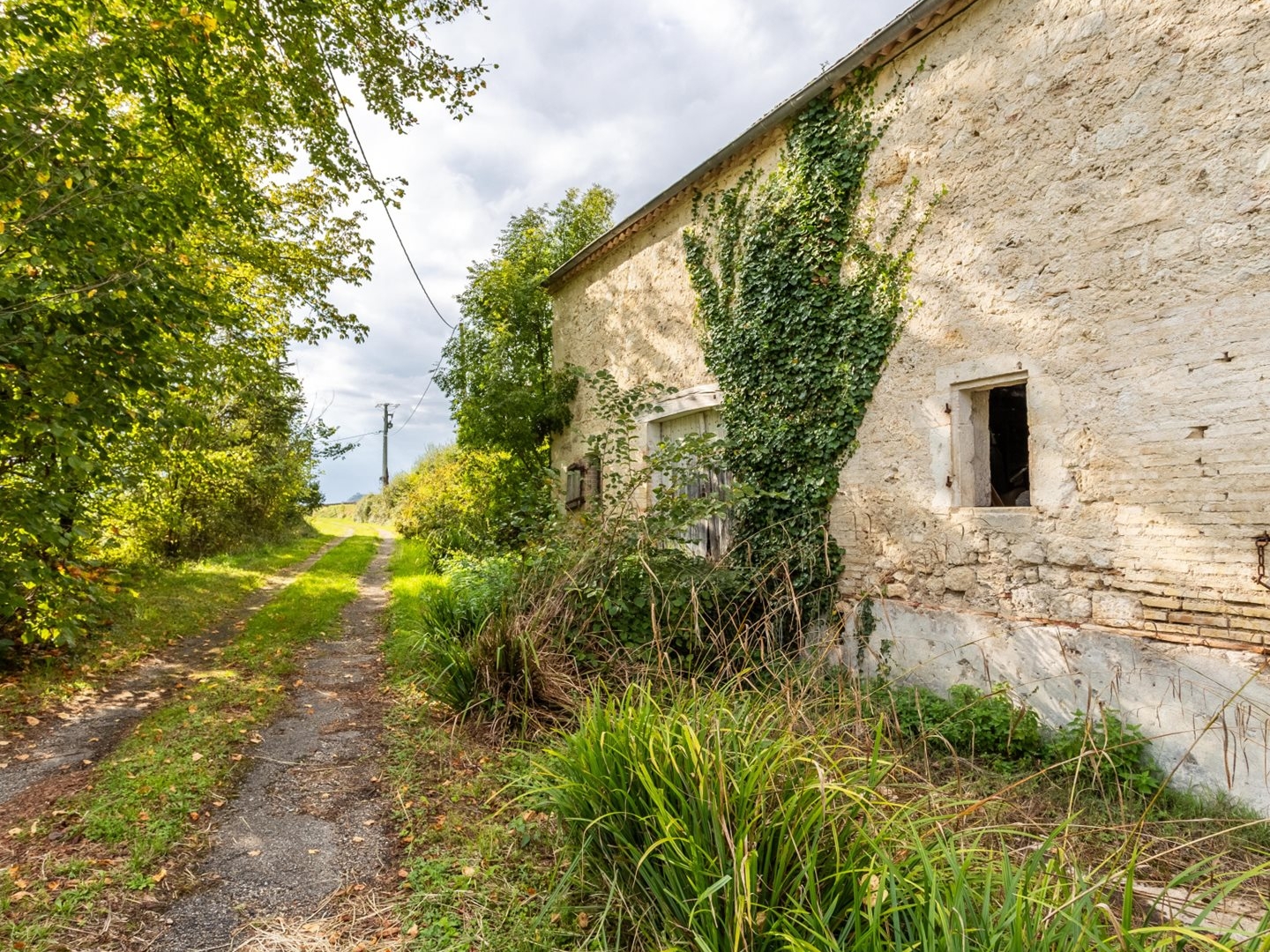 Maison à vendre - 6 pièces - 220m2 - Lacour (82190)