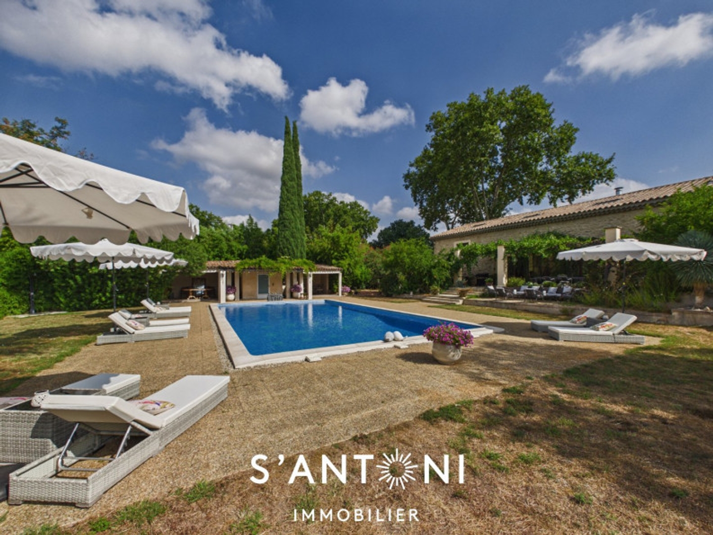 Maison 6 pièces 280 m²