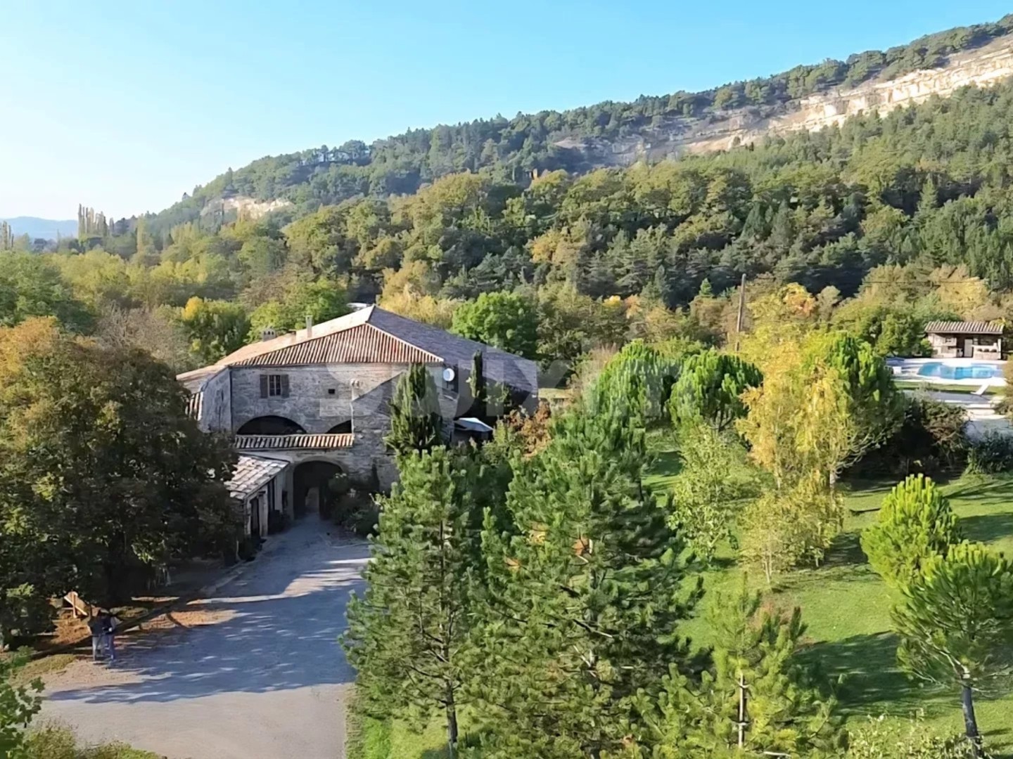 Maison 13 pièces 820 m²