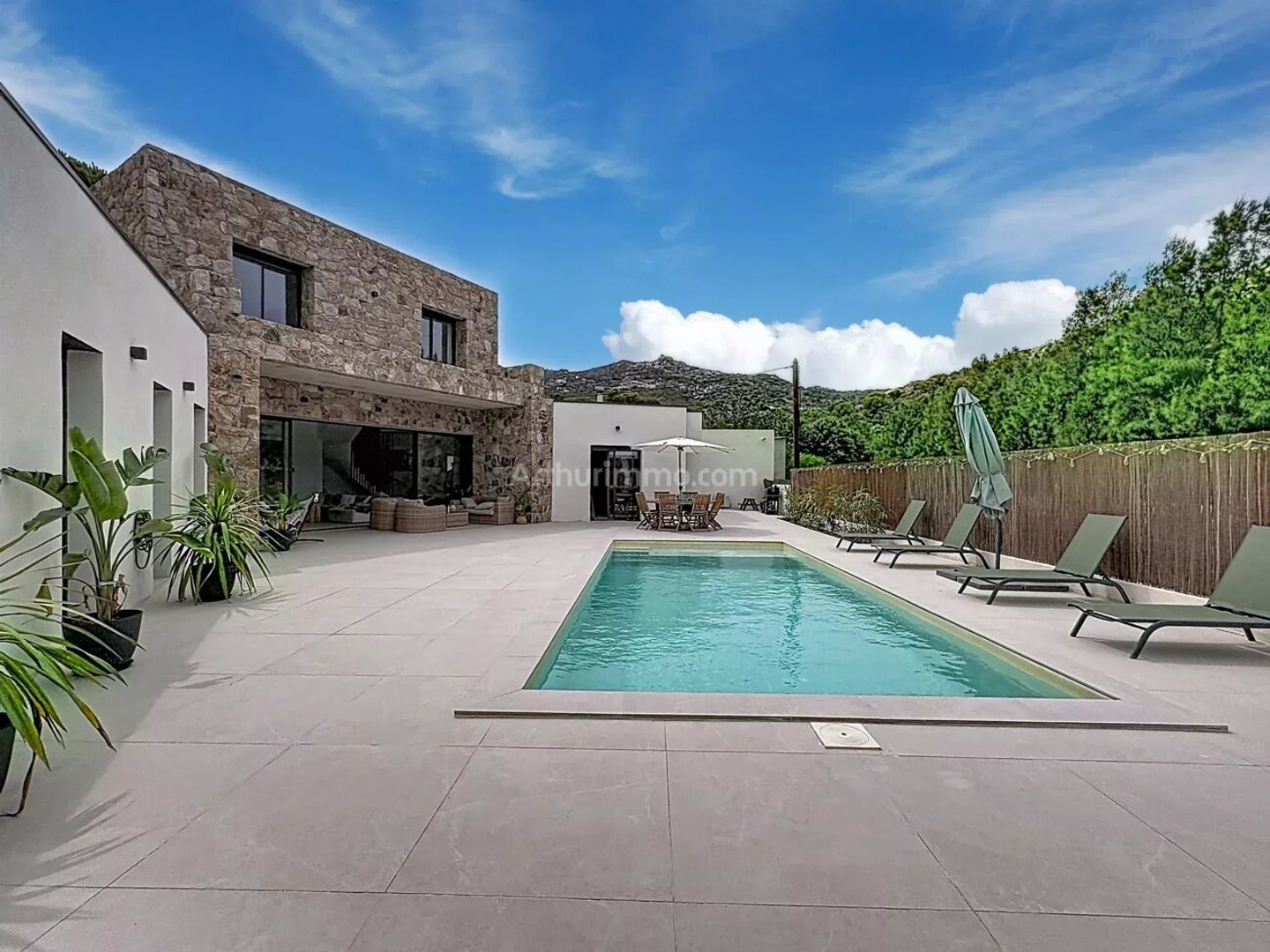 Maison 5 pièces 175 m²