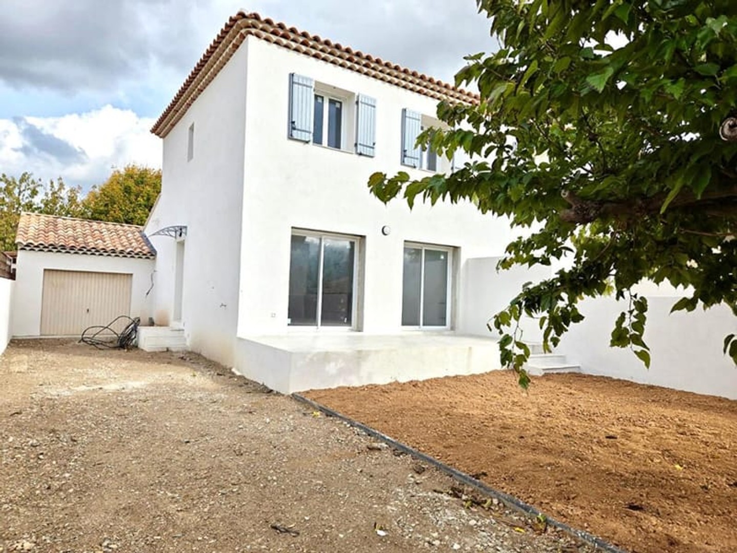 Pavillon neuf de 100m² sur 299m² de terrain