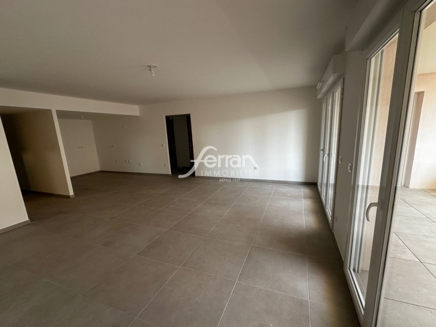 Appartement à vendre - 3 pièces - 75m2 - Draguignan (83300)