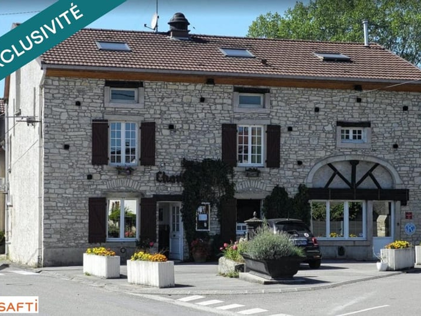 Bureaux 11 pièces 277 m²