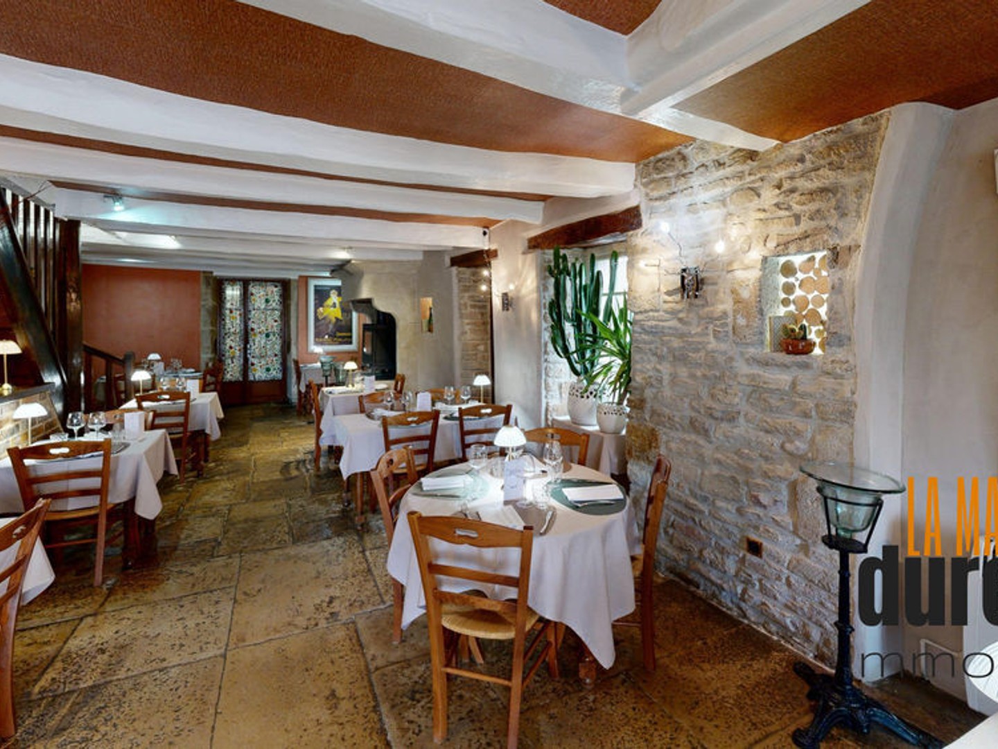 Murs et fonds Restaurant et Hotel 3*