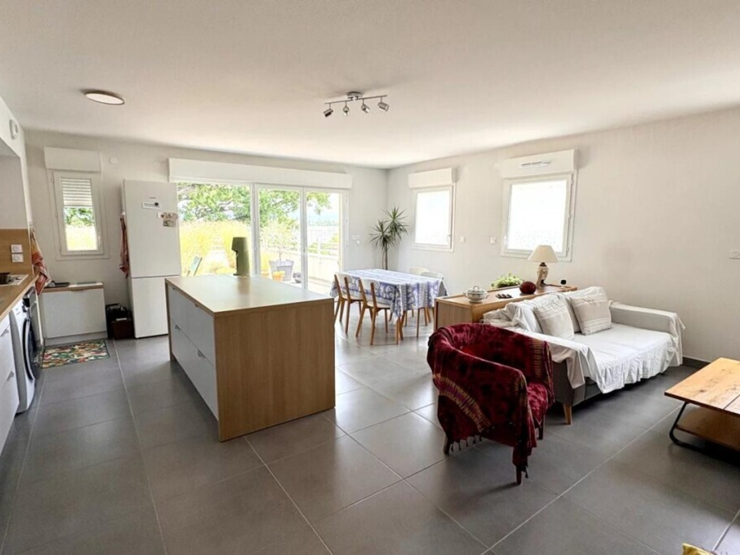 Appartement à vendre - 4 pièces - 105m2 - Monteux (84170)