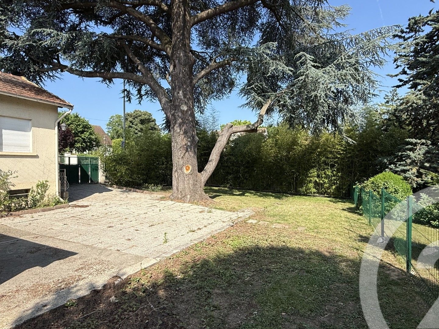 Maison à vendre - 2 pièces - 41m2 - Marly-Le-Roi (78160)