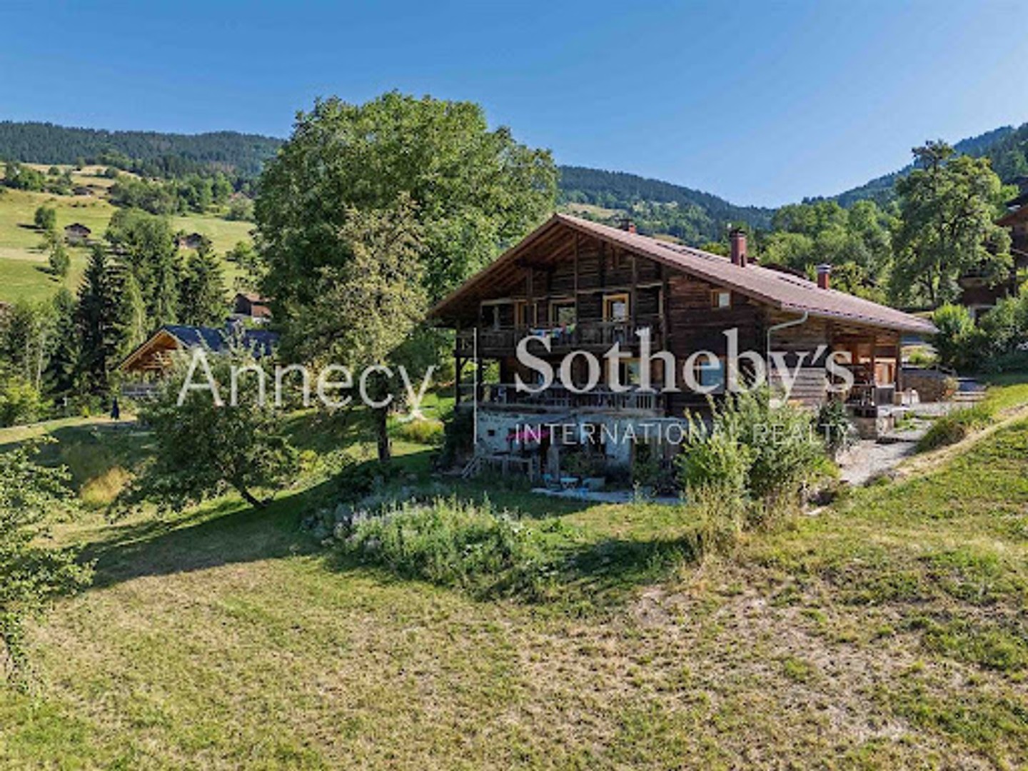 Maison 15 pièces 430 m²