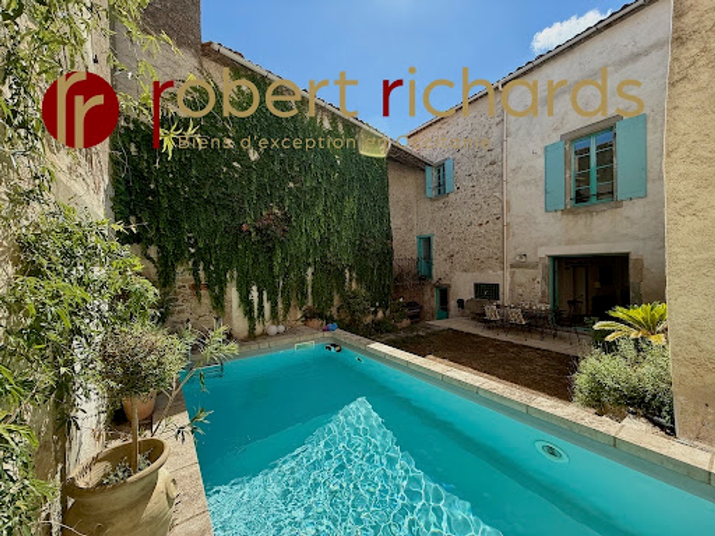 Maison 6 pièces 250 m²