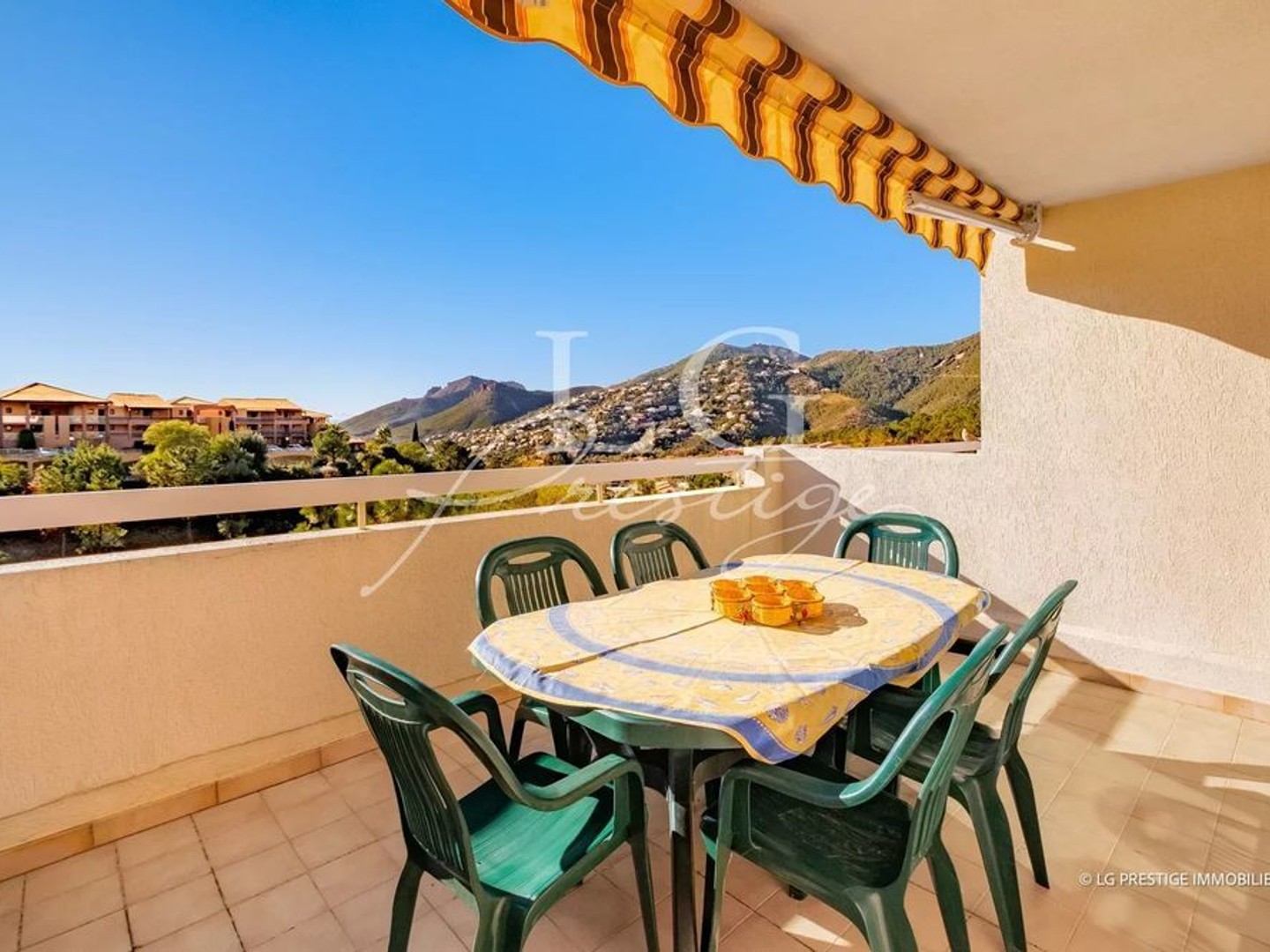 Exclusivité Vue dégagée, proches plages et Esterel