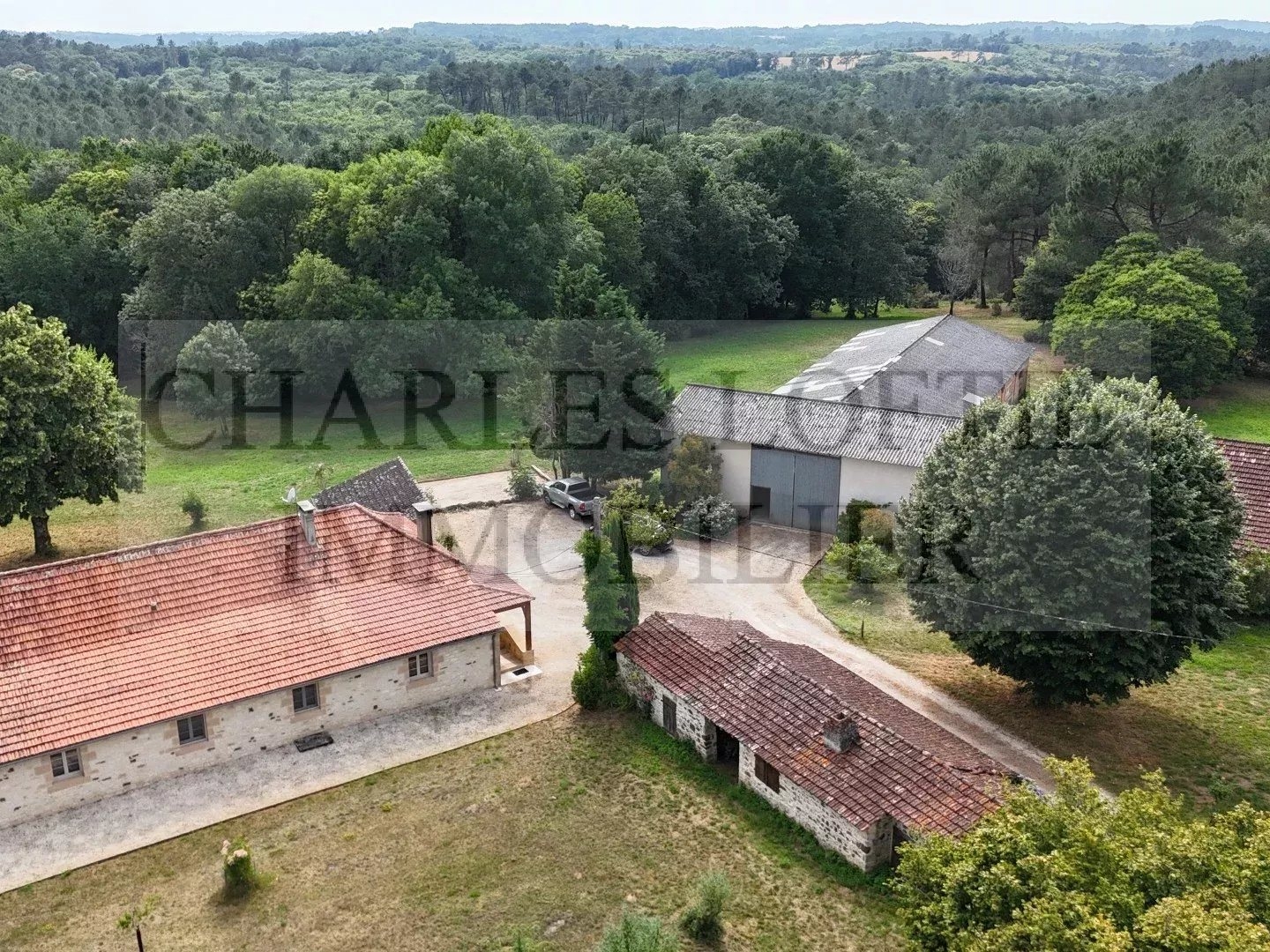 Maison à vendre - 9 pièces - 214m2 - Villefranche-Du-P... (24550)