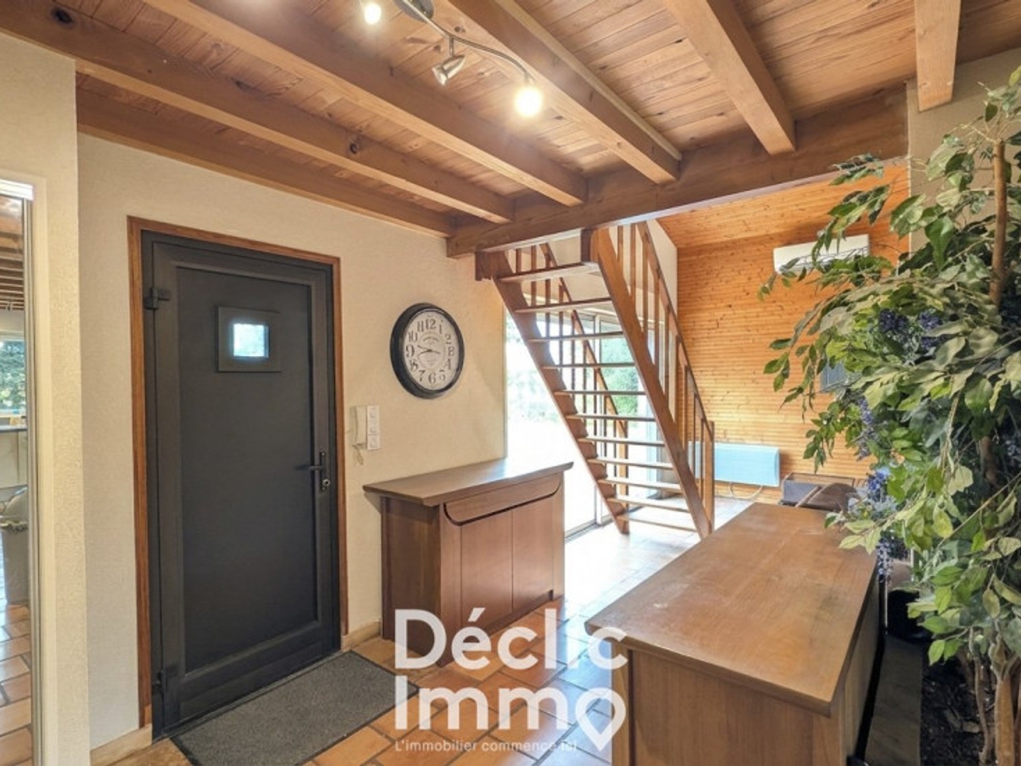 Maison à vendre - 7 pièces - 171m2 - Saint-Même-Les-Ca... (16720)
