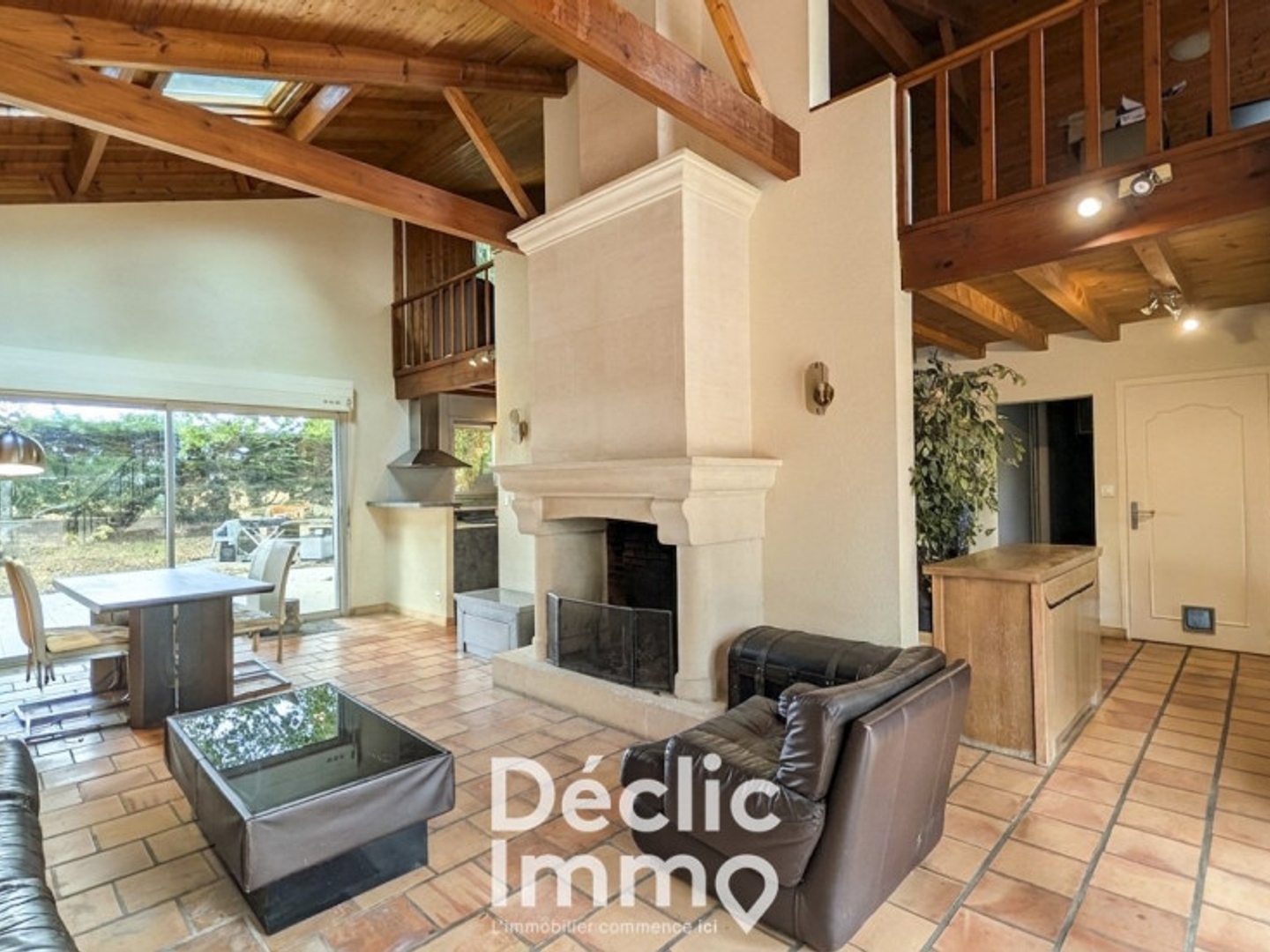 Maison à vendre - 7 pièces - 171m2 - Saint-Même-Les-Ca... (16720)