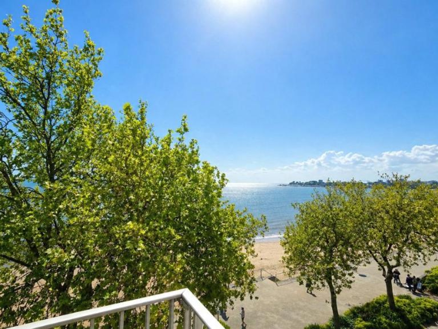 Appartement à vendre - 2 pièces - 42m2 - Saint-Nazaire (30200)