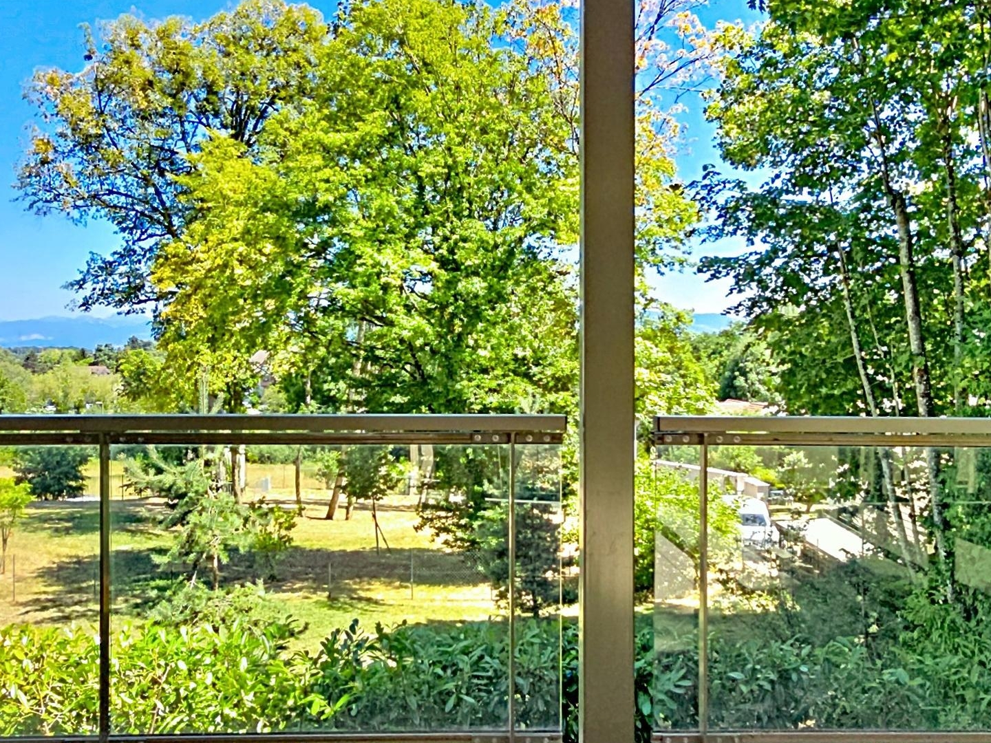 Appartement à vendre - 3 pièces - 68m2 - Divonne-Les-Bains (01220)