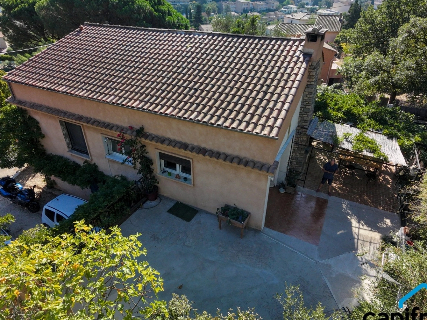 Maison à vendre - 6 pièces - 89m2 - Bormes-Les-Mimosas (83230)