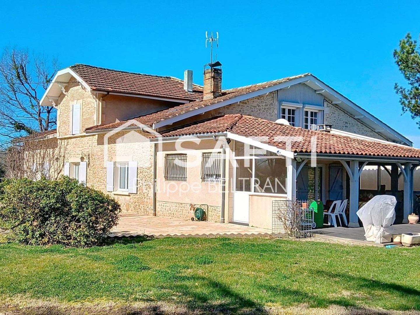 Maison 7 pièces - 260m2