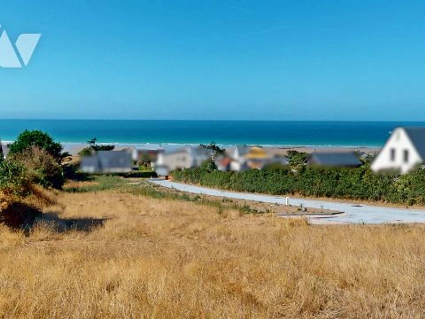 Terrain 584 m²