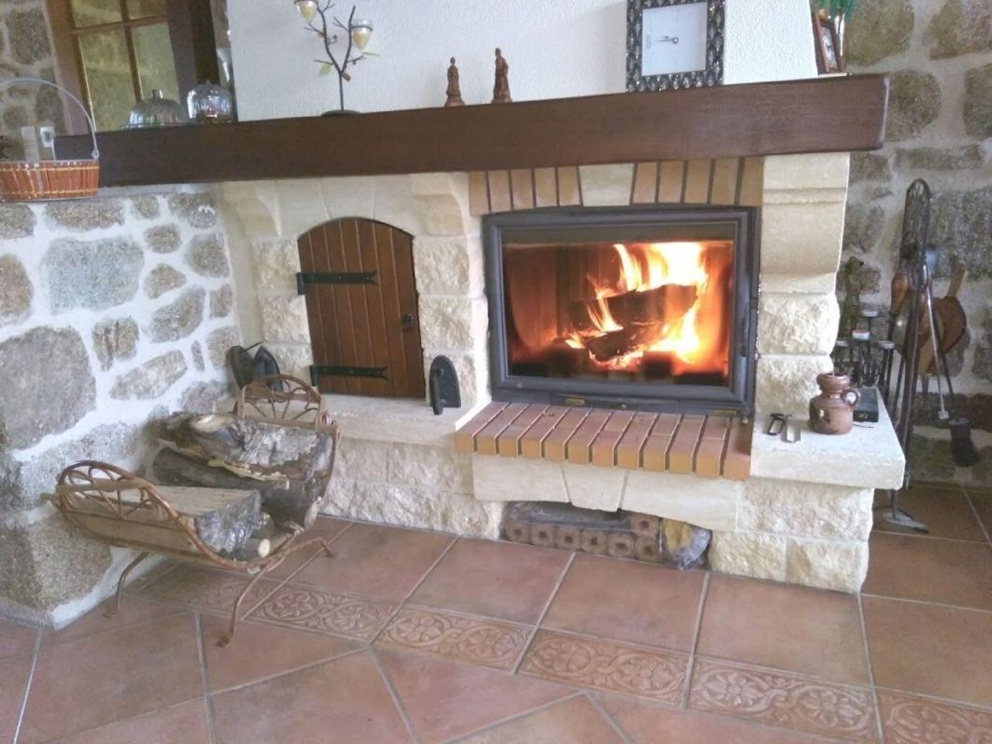 Maison à vendre - 11 pièces - 230m2 - Saint-Chabrais (23130)
