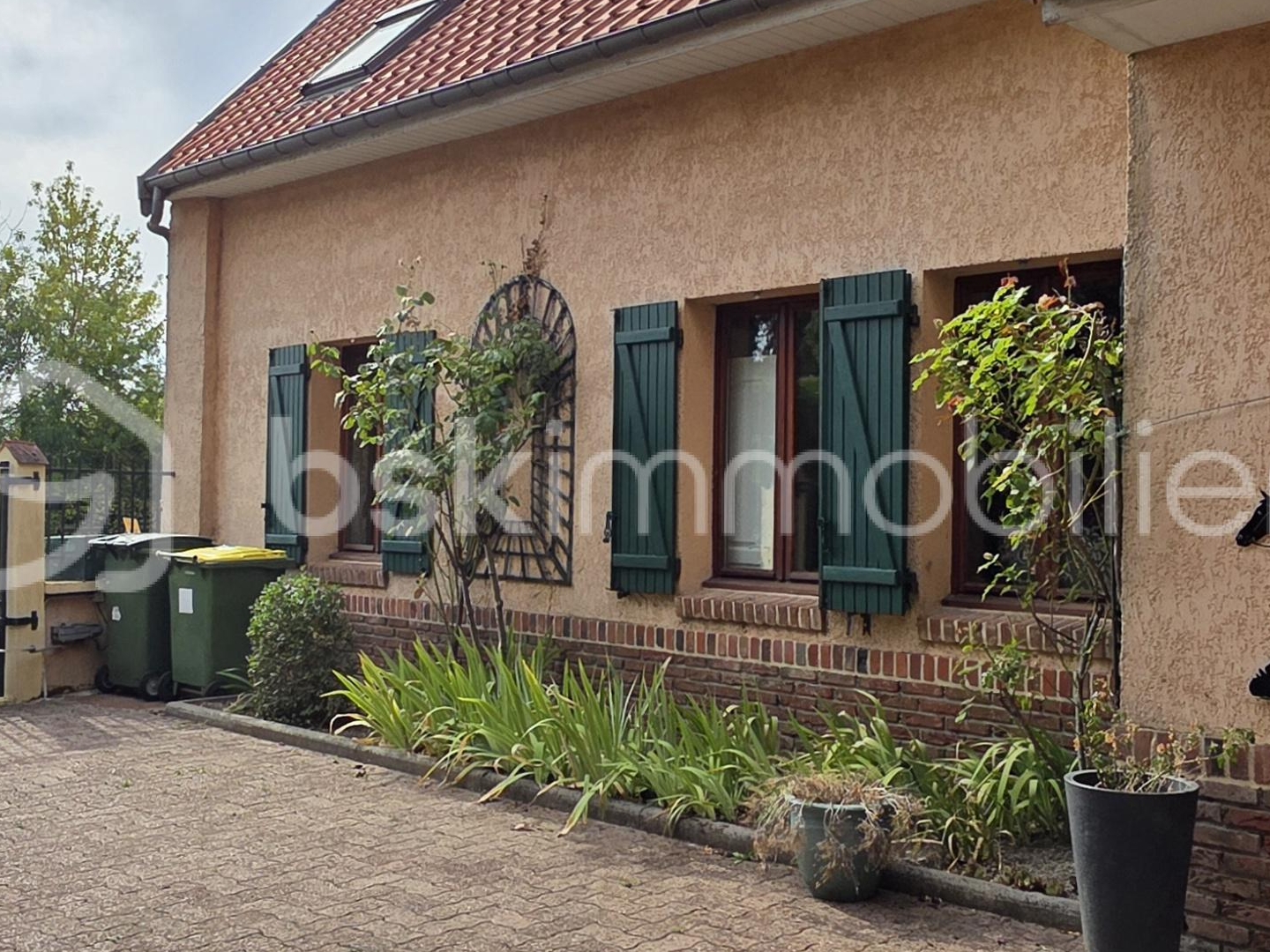 Maison à vendre - 6 pièces - 147m2 - Saint-Fuscien (80680)