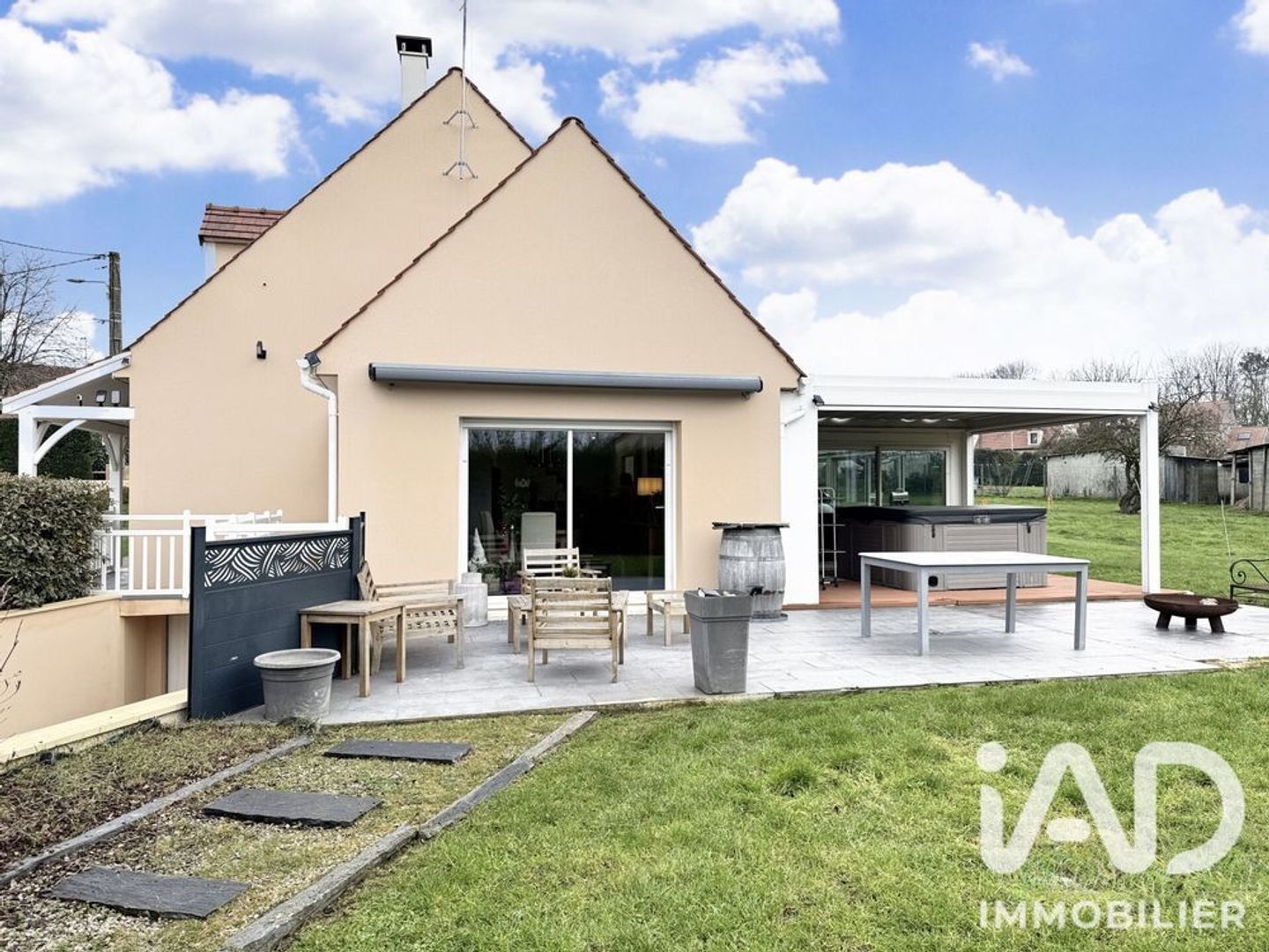 Maison à vendre - 5 pièces - 176m2 - Presles-En-Brie (77220)