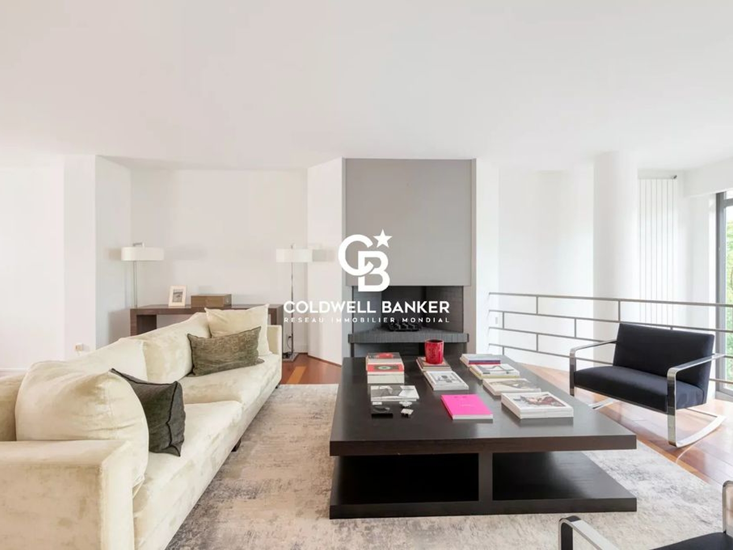 Maison à vendre - 9 pièces - 380m2 - Paris 16e (75016)