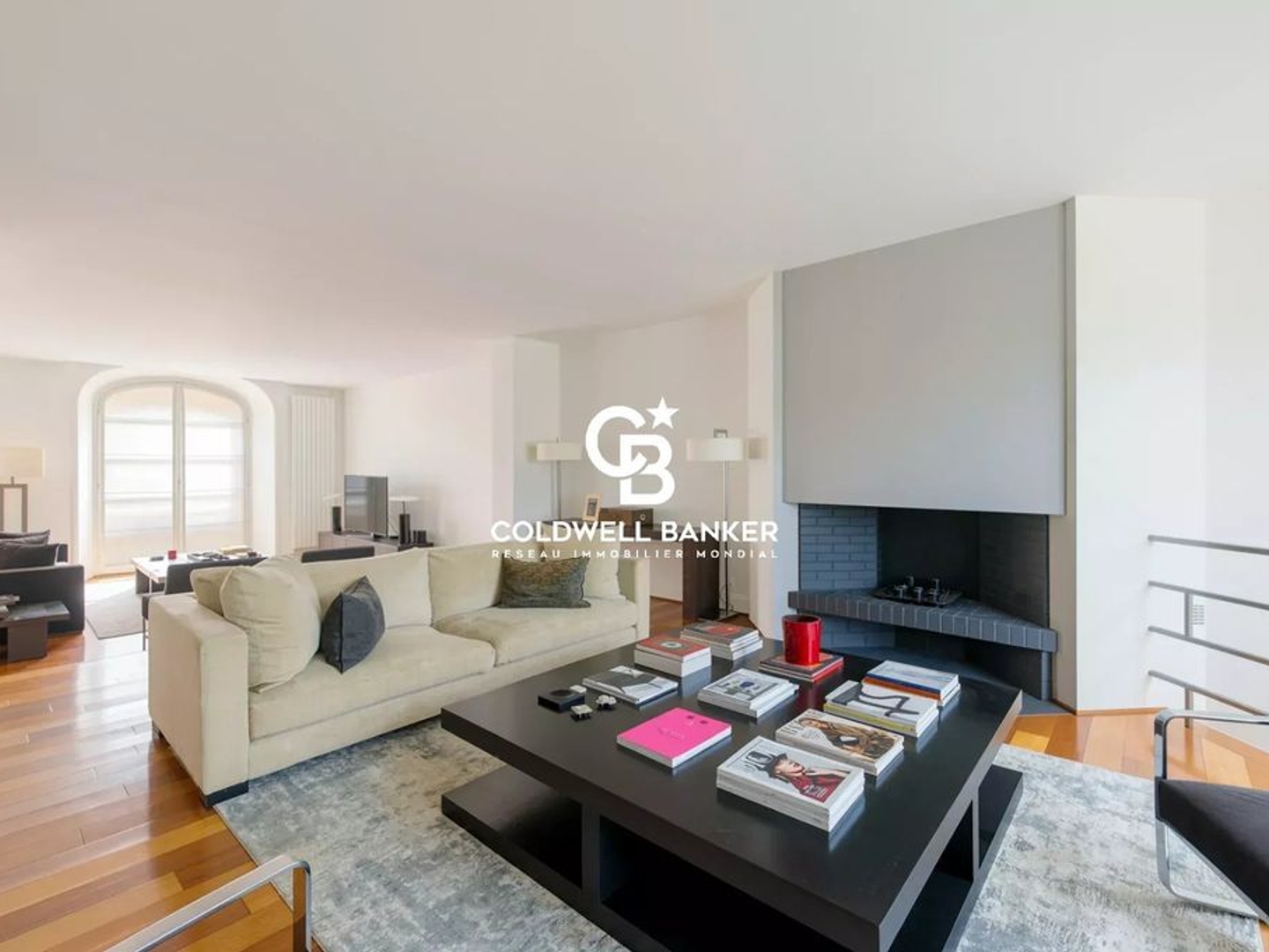 Maison à vendre - 9 pièces - 380m2 - Paris 16e (75016)