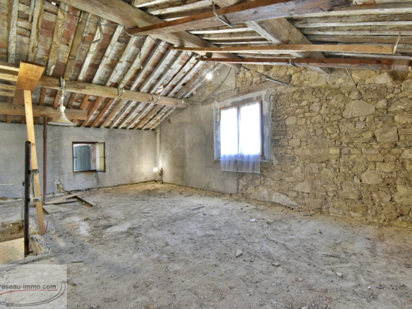 Maison à vendre - 3 pièces - 83m2 - Le Rouret (06650)