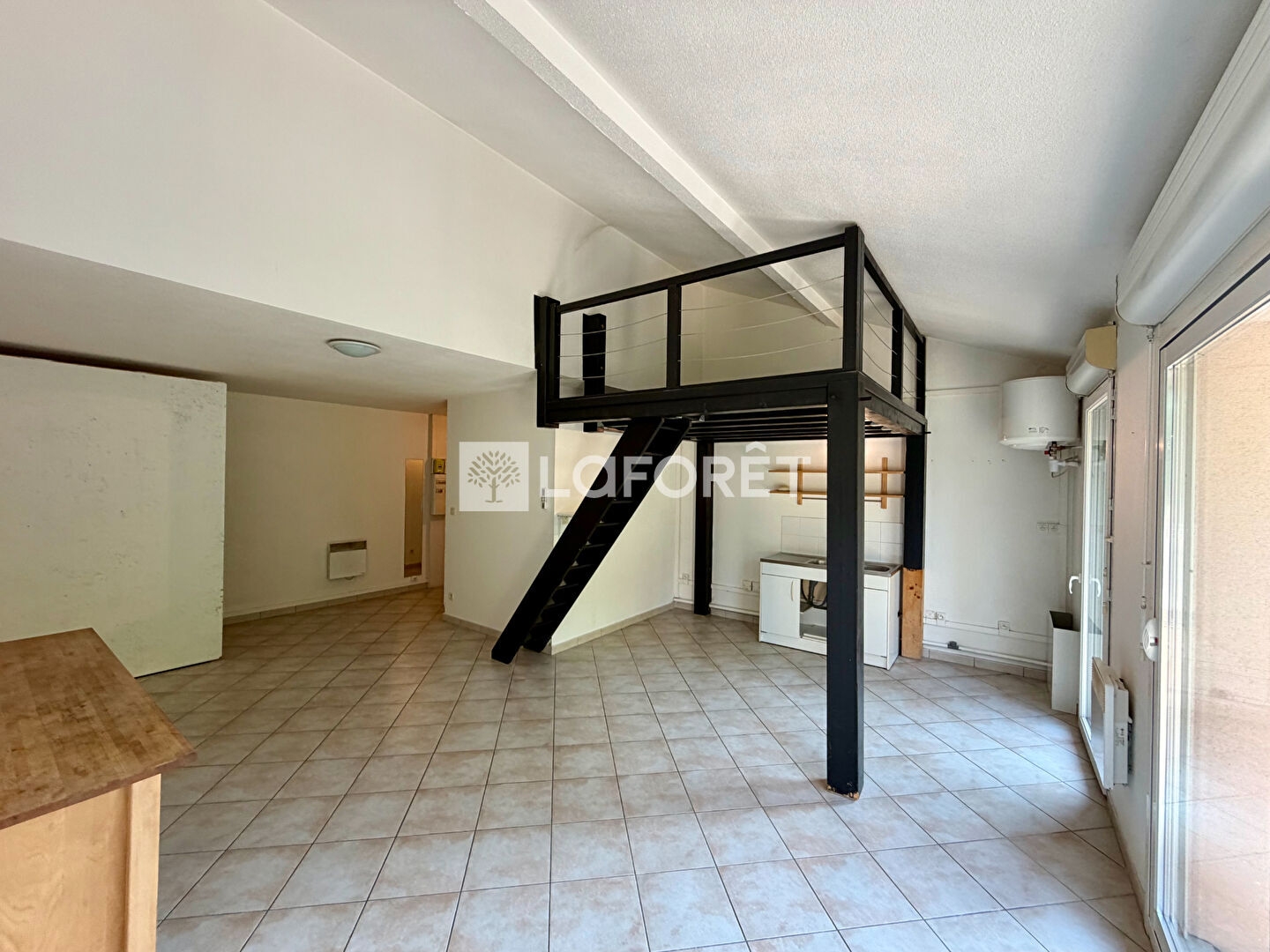 Appartement à vendre - 1 pièce - 42m2 - La Tour-Du-Pin (38110)