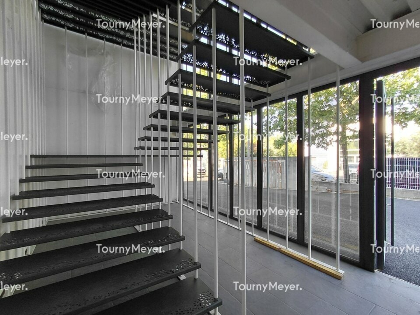 BUREAUX A VENDRE OU A LOUER